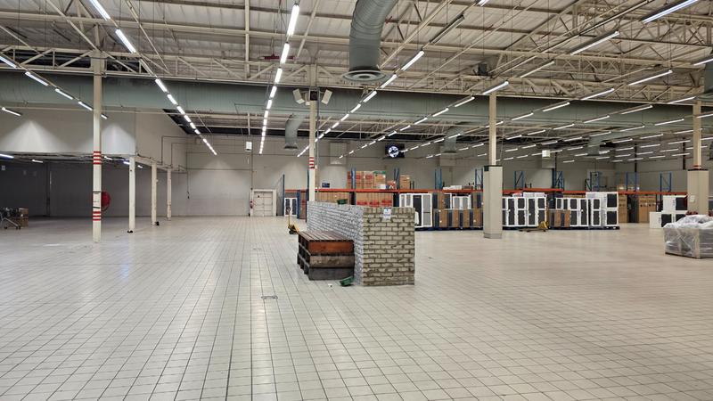 To Let commercial Property for Rent in Brackenfell Central Western Cape
